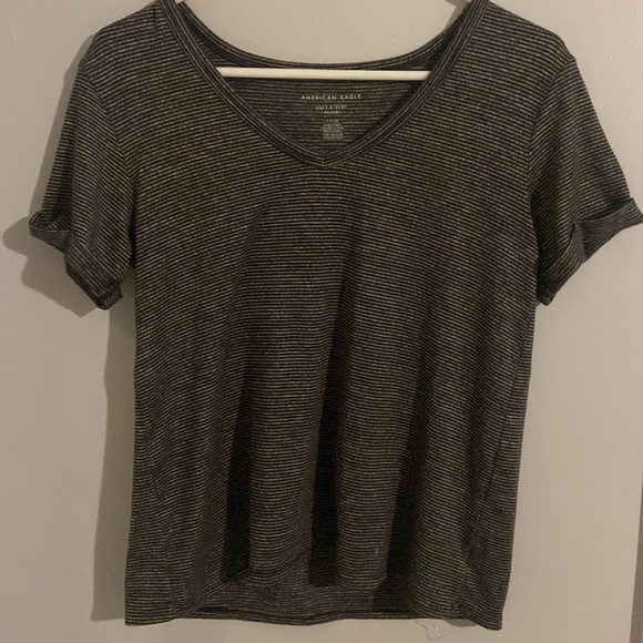 6 american eagle basic tees! - Picture 4 of 13